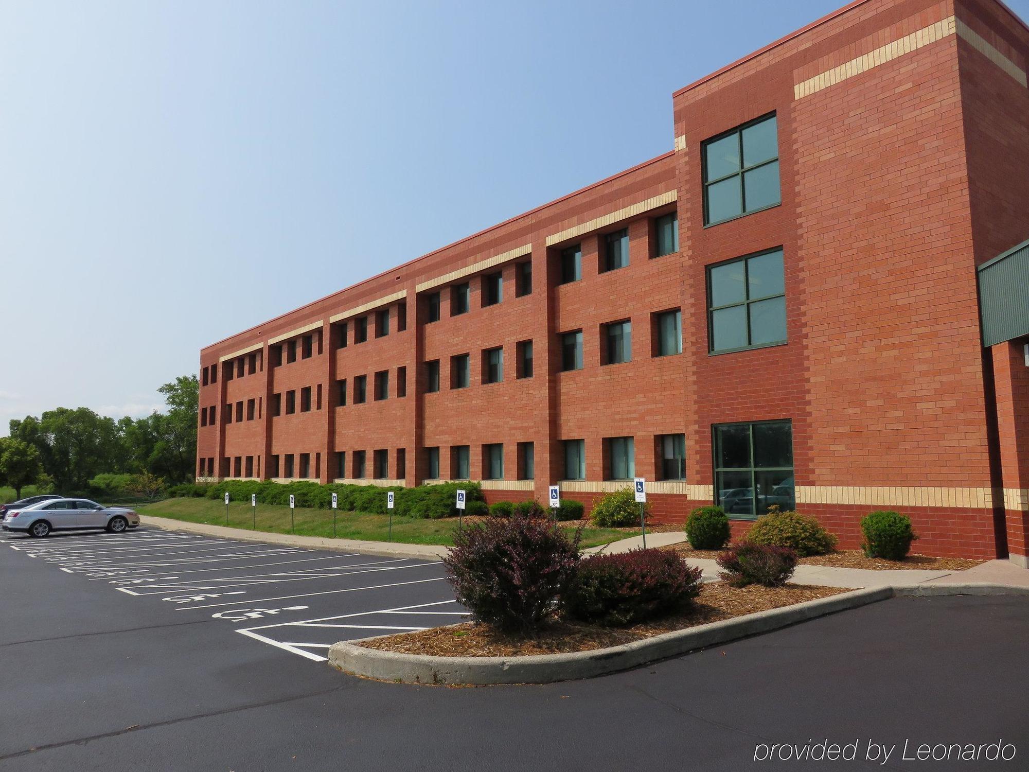 Holiday Inn - Manitowoc Exterior photo